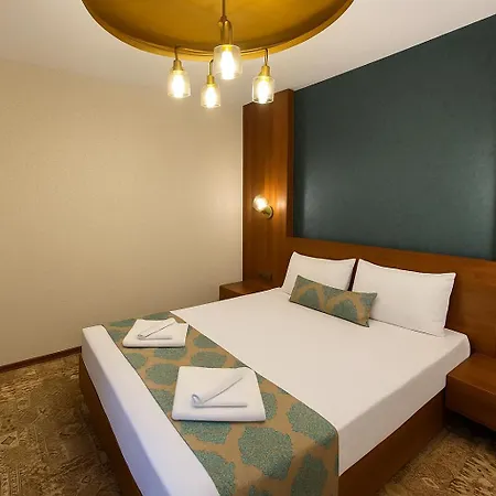 Centro Park 3*